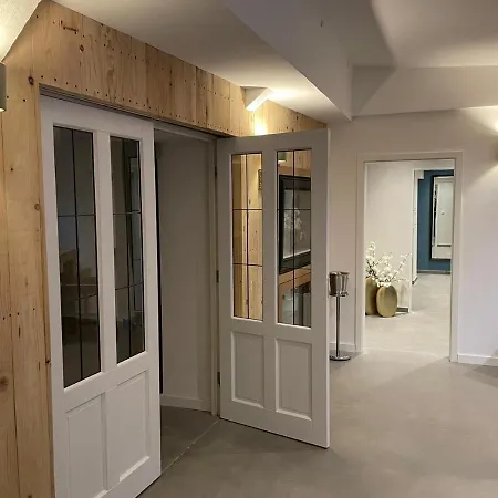 Haus Wiesengrund 아파트